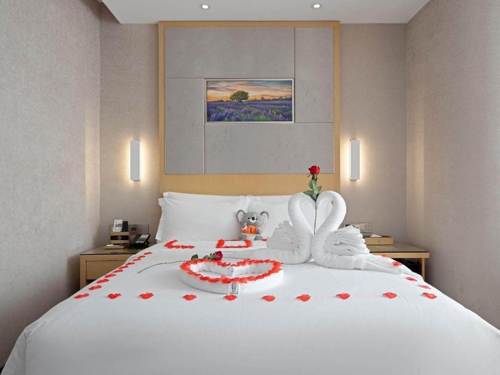 Lavande Hotel Guangzhou Shangxiajiu Pedestrian Street Hualin Temple Metro Station Zewnętrze zdjęcie
